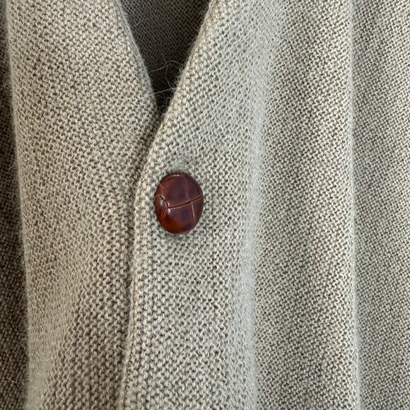 Vintage LL Bean  Alpaca V-neck Button Cardigan Sweater Grampa Made in Peru Tan L - Picture 4 of 9